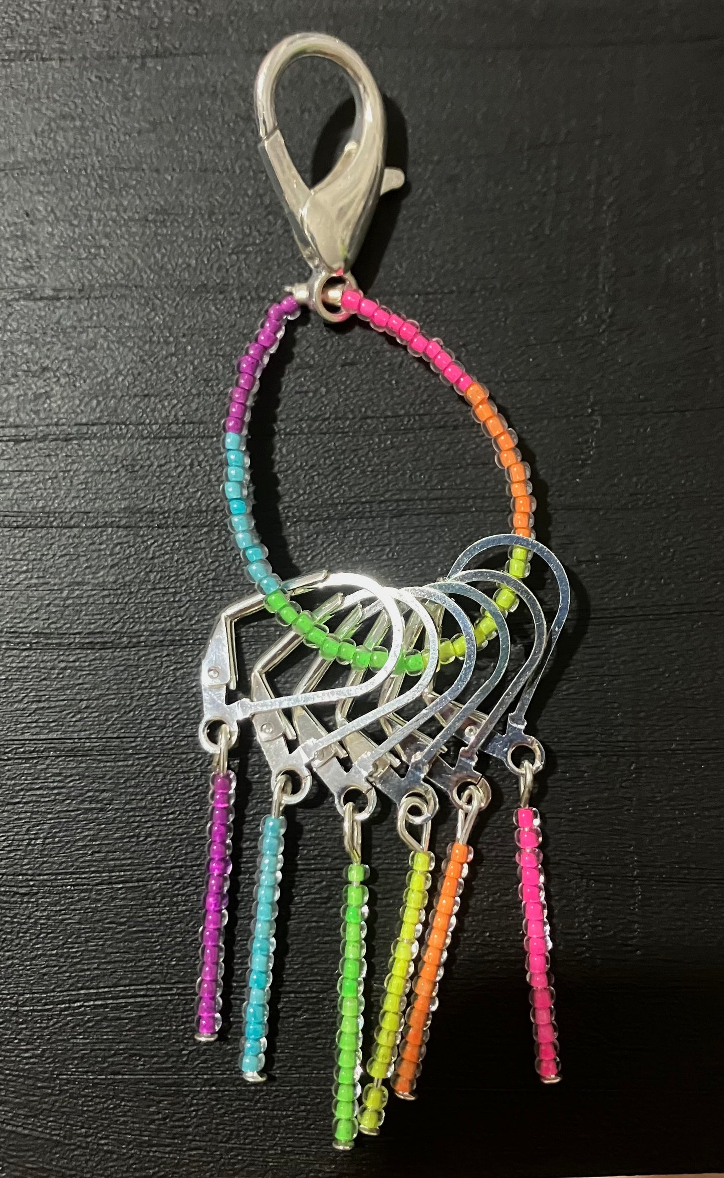 Stitch marker set of 6 with matching keeper