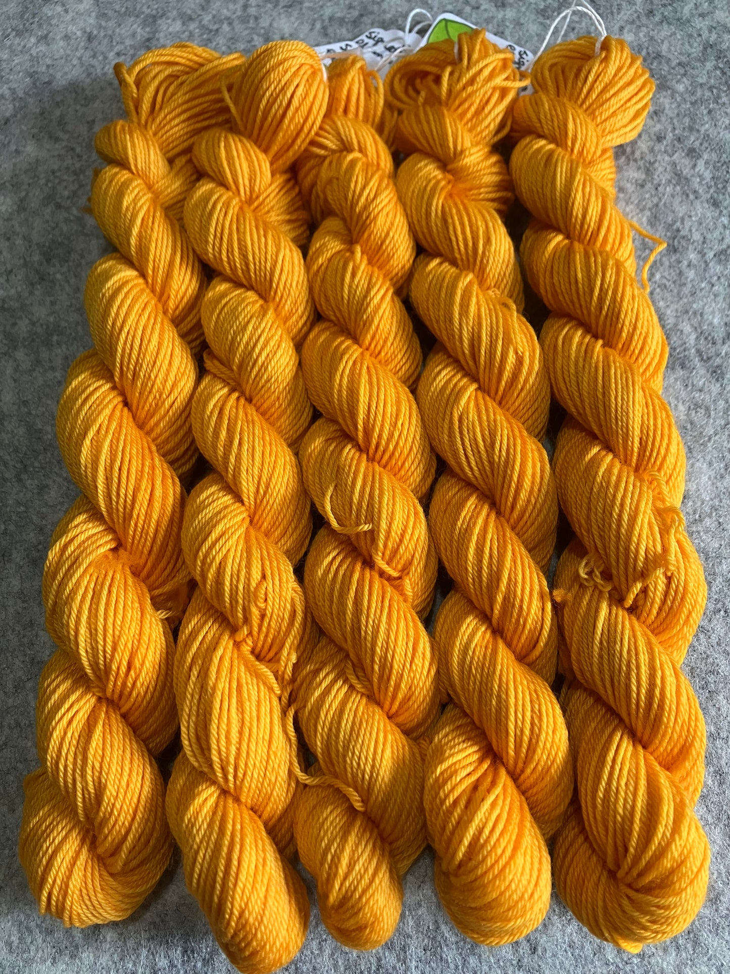 Mini Superwash Merino fingering