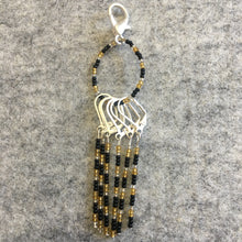 Load image into Gallery viewer, Simple Black Gold Stitch marker Sets with matching keeper clip
